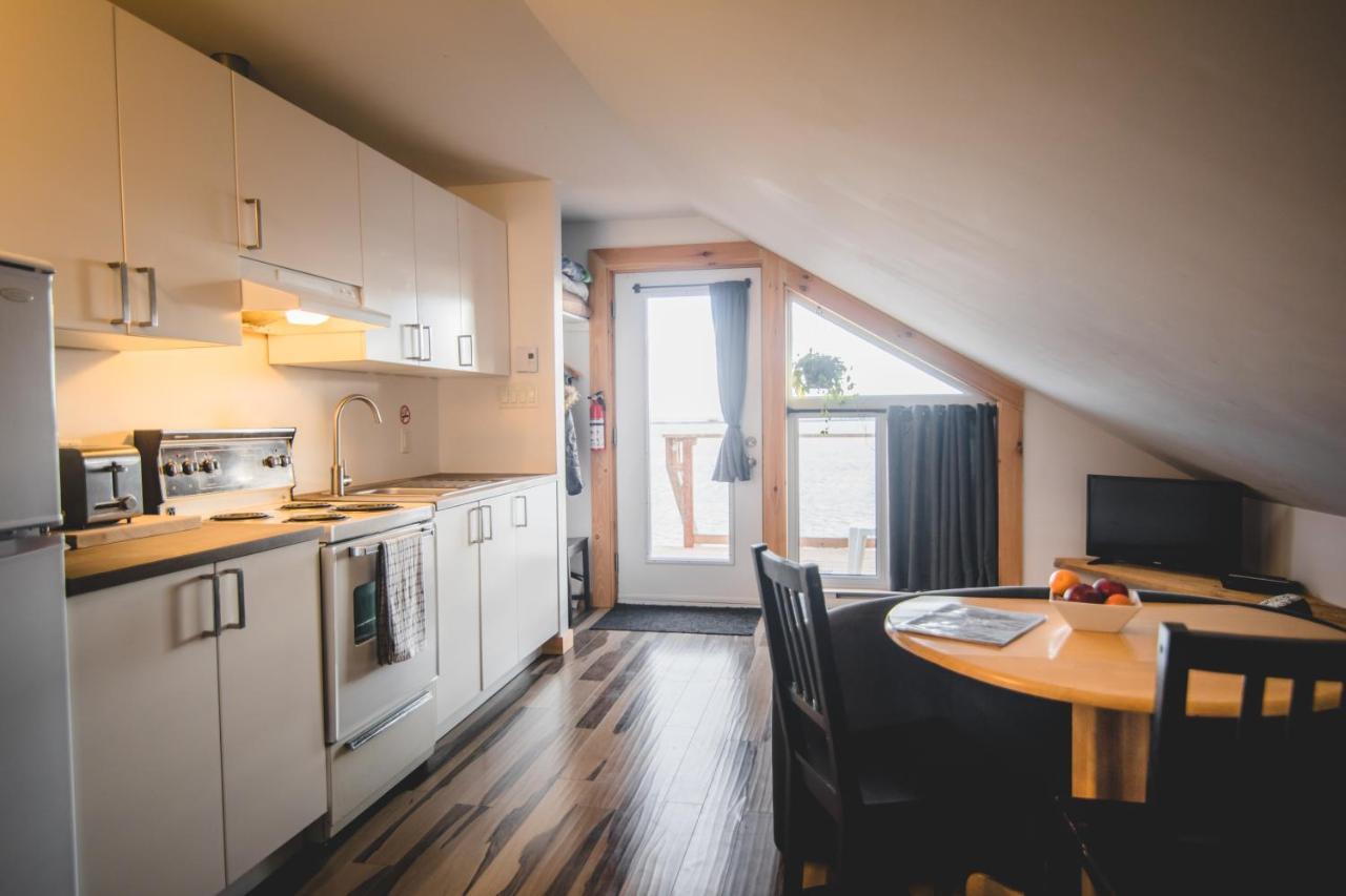 Aux 4 Vents - Auberg'Inn Carleton-sur-Mer Екстер'єр фото